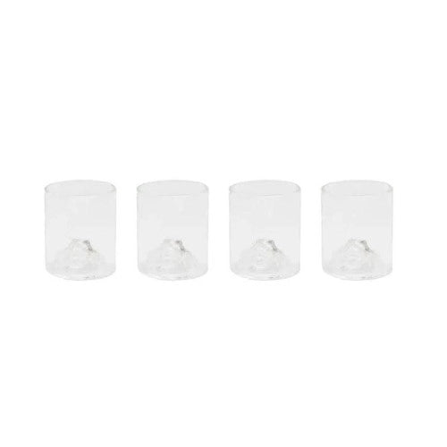 Set quattro bicchierini con ghiaccio shots on the rocks
