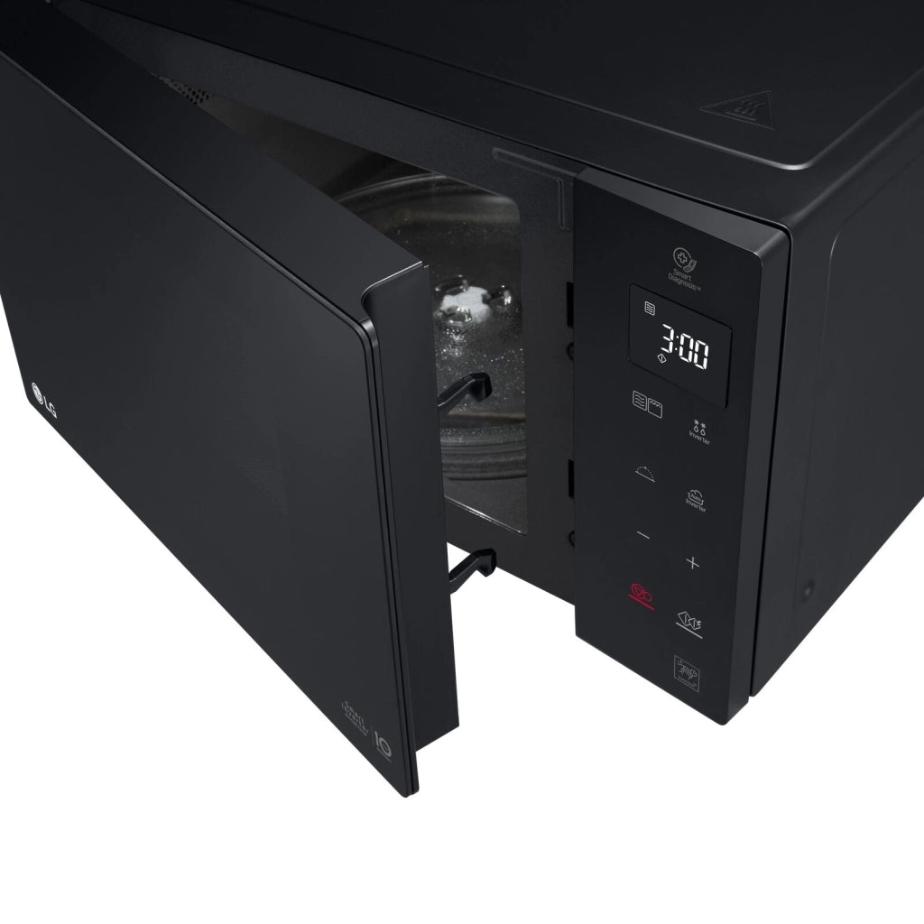 LG MH6535GDS Neochef Forno a Microonde con Grill Tecnologia Smart Inverter Capacita' 25 Litri Potenza 1000 W Funzione Crisp Cottura a Vapore Display LED Nero