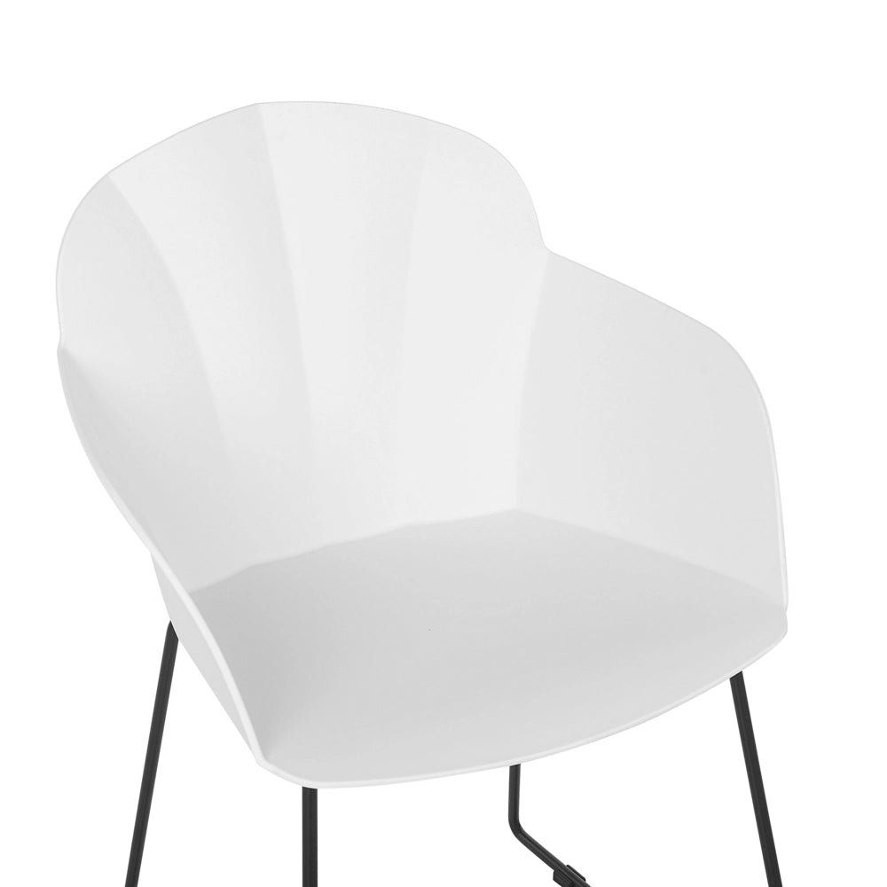 Set di 2 sedie da pranzo in materiale sintetico bianco gambe in metallo Nero con schienale sagomato per soggiorno moderno