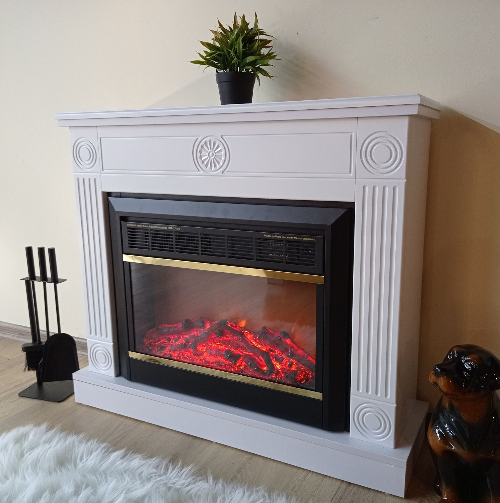 Camino Elettrico da Pavimento 80x95x27 cm Effetto Fiamma 1500W Bonita & Mars Bianco/nero