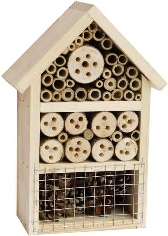 Hotel per insetti con finitura naturale