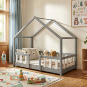 Letto per Cameretta Treviolo a Forma di Casetta in Stile Montessori 70x140 cm Grigio Chiaro/Bianco [en.casa]