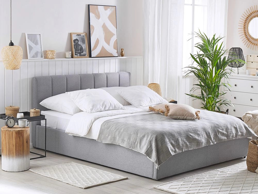 Letto contenitore Rivestimento in tessuto grigio chiaro 160 x 200 cm con testiera a doghe