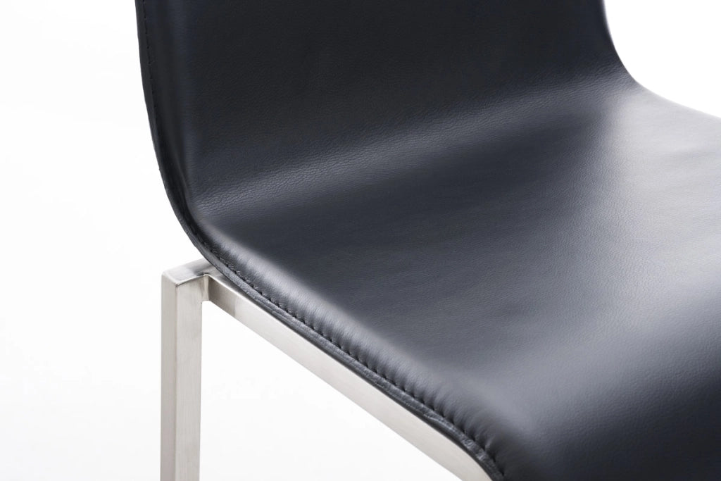 Sgabello Avola E78 in similpelle nero