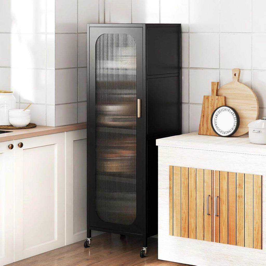 Mobile da Cucina in Metallo a 5 Ripiani, Credenza Salvaspazio con Mensole Regolabili 4 Ruote, Base Intercambiabile e Porta Semitrasparente, Organizzatore per Sala da Pranzo, Soggiorno (Nero)