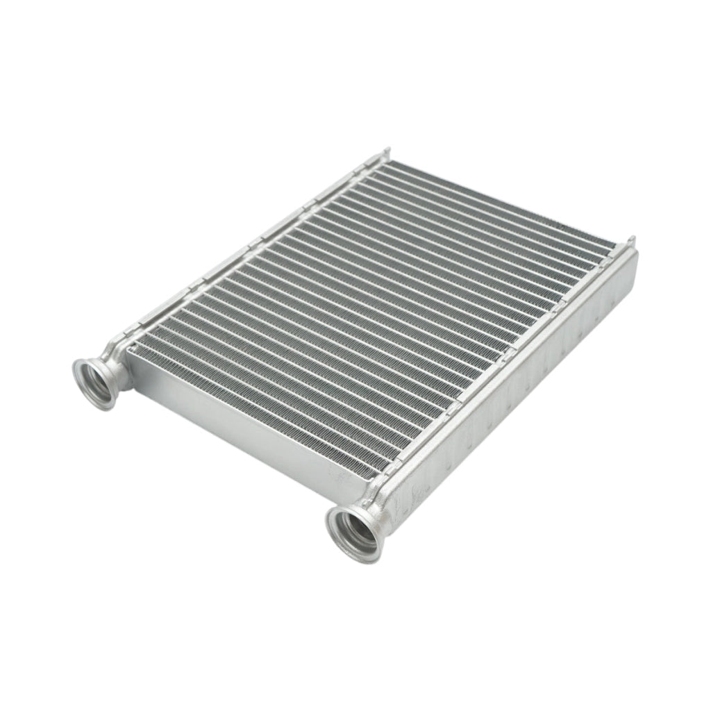 Radiatore riscaldamento abitacolo – Fiat, Nissan, Opel, Renault Dimensioni: 148 × 205 × 22 mm Codici OEM: 271159831R, 6000617449, 1924002100, 95517541
