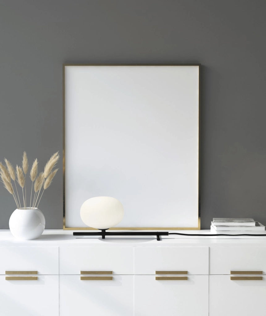 MIKADO LAMPADA DA TAVOLO 1 LUCE IN METALLO NERO E VETRO SOFFIATO BIANCO D.14CM ATTACCO G9
