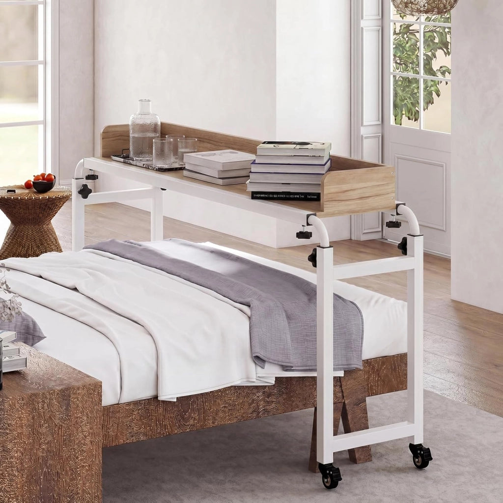 Scrivania da Letto con Ruote, Tavolino da Letto Salvaspazio con Altezza e Lunghezza Regolabili, Telaio in Metallo, Scrivania Portatile per Camera da Letto, Soggiorno e Ospedale (Naturale)