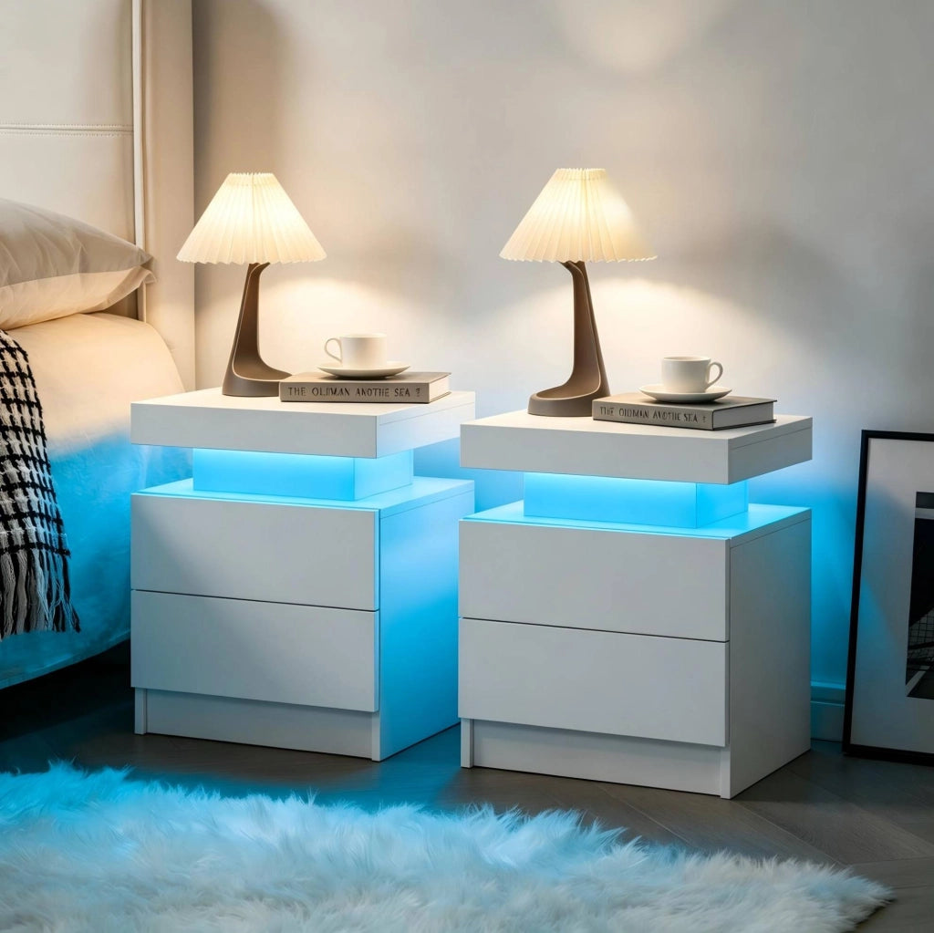 Set di 2 comodini ULEVR bianchi con LED multicolore regolabile, vano aperto e 2 cassetti