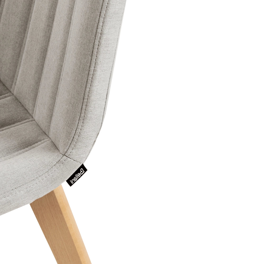 Set di 2 Sedie da Pranzo Tessuto grigio chiaro e Gambe in Legno Imbottitura verticale Schienale curvo