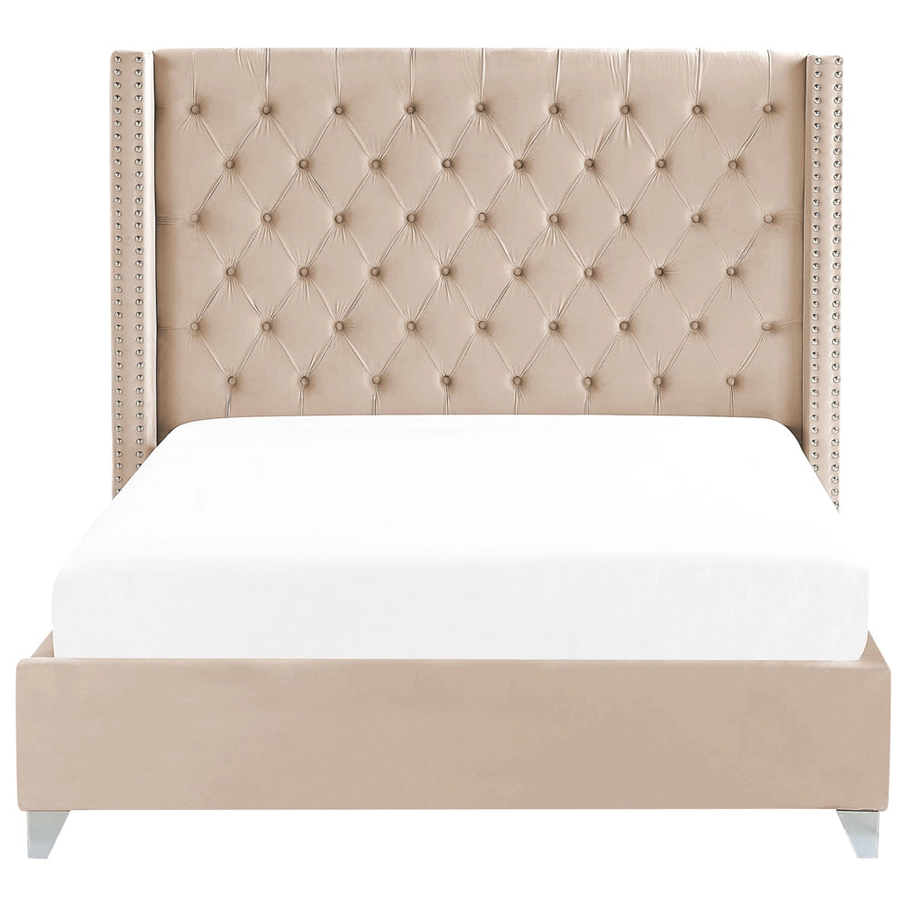 Letto a doghe Velluto beige imbottito Poggiatesta trapuntato borchie 180 x 200 cm Glam Design