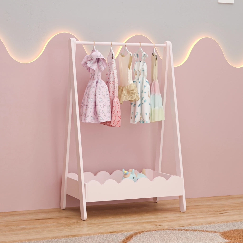 Stand Appendiabiti Vestnes a Forma di Capanna per Cameretta 99 x 66 x 38 cm - Rosa [en.casa]