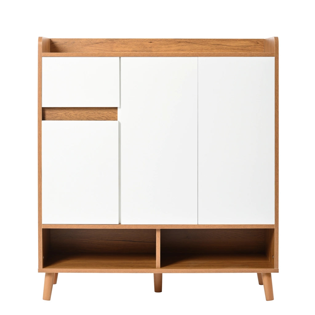 Credenza moderna con ripiani regolabili, ante senza maniglia e gambe in legno massiccio, Bianco/Naturale, L90 x P35 x H99 cm