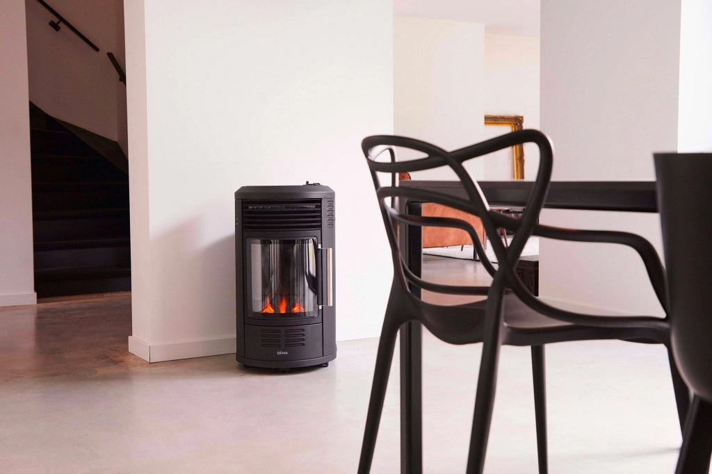 Stufa a Gas Gpl da Interno 3,4 kW Effetto Camino Qlima GH8034R Nera