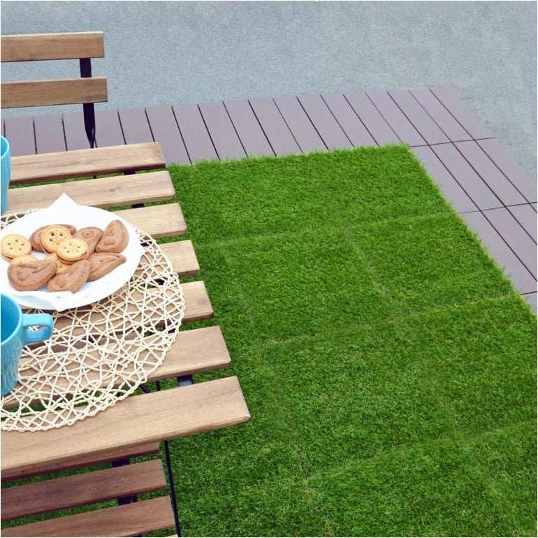 Confezione da 12 pezzi Greenplate piastrella modulare in plastica con erba sintetica 37,7 x 37,7 cm per coprire 1,75 m2