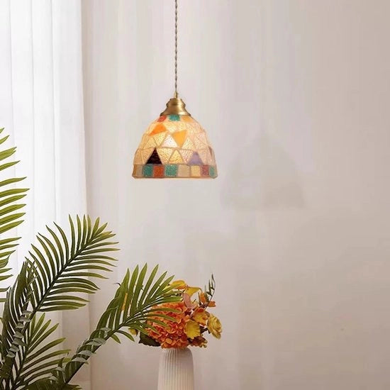 Lampada da parete con coperchio in vetro scandinavo e piede in ottone, adatta per camera da letto, soggiorno e cucina.