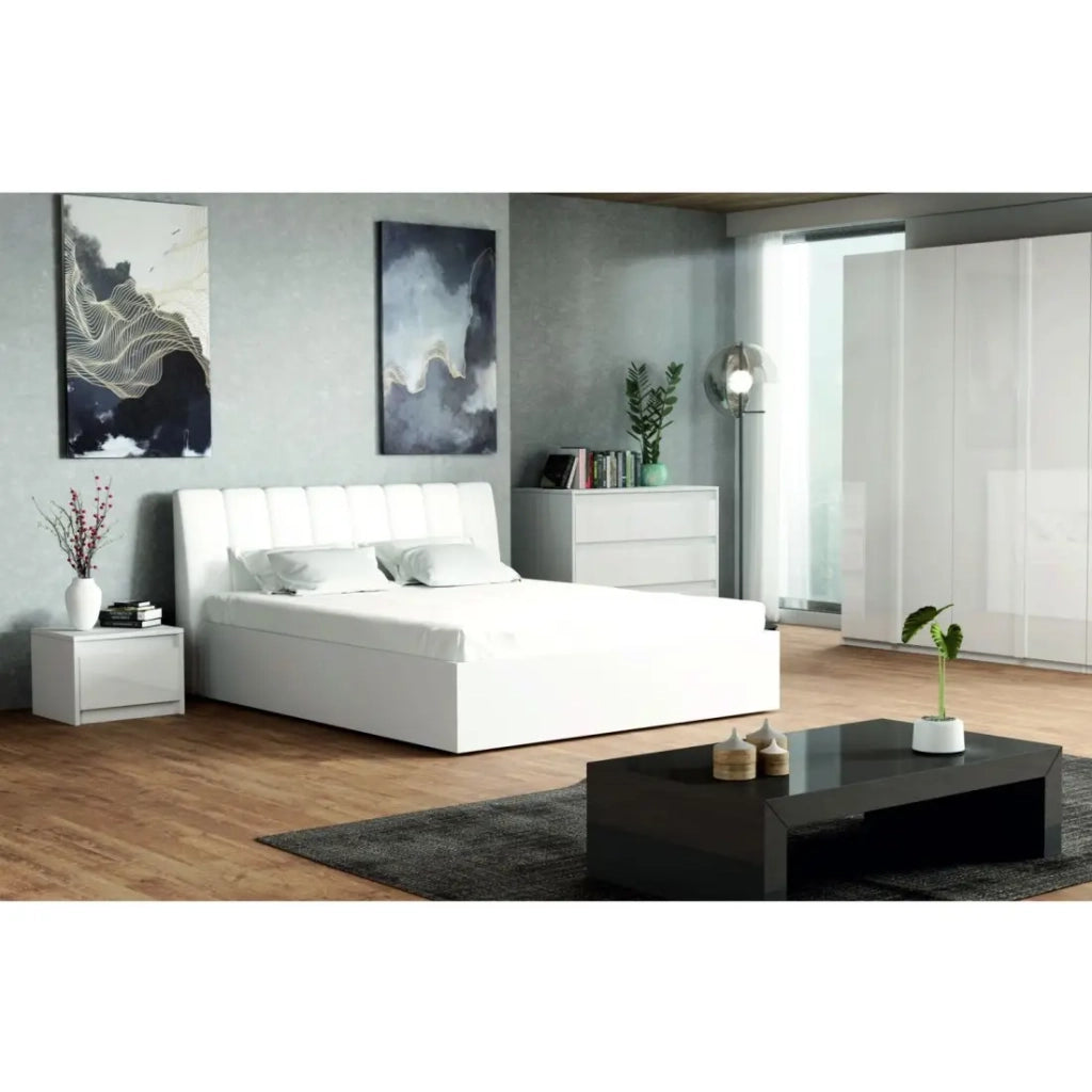 Set camera VERONA: Letto con contenitore 180x200 cm, comò con 3 cassetti, comodini, armadio a 4 ante, bianco lucido
