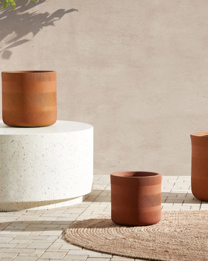 Vaso rotondo per piante in fibra di argilla con motivo a rilievo marrone dorato ⌀ 24 cm terrazzo giardino esterno