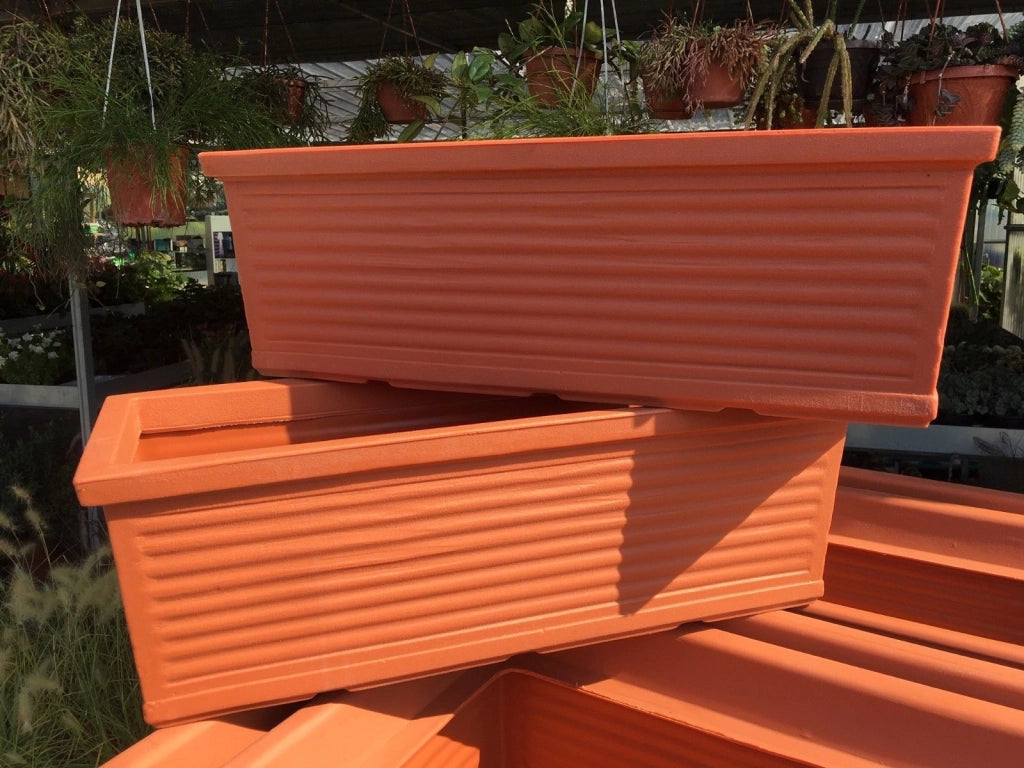 Fioriera rettangolare millerighe in resina da 100cm Colore: Terracotta