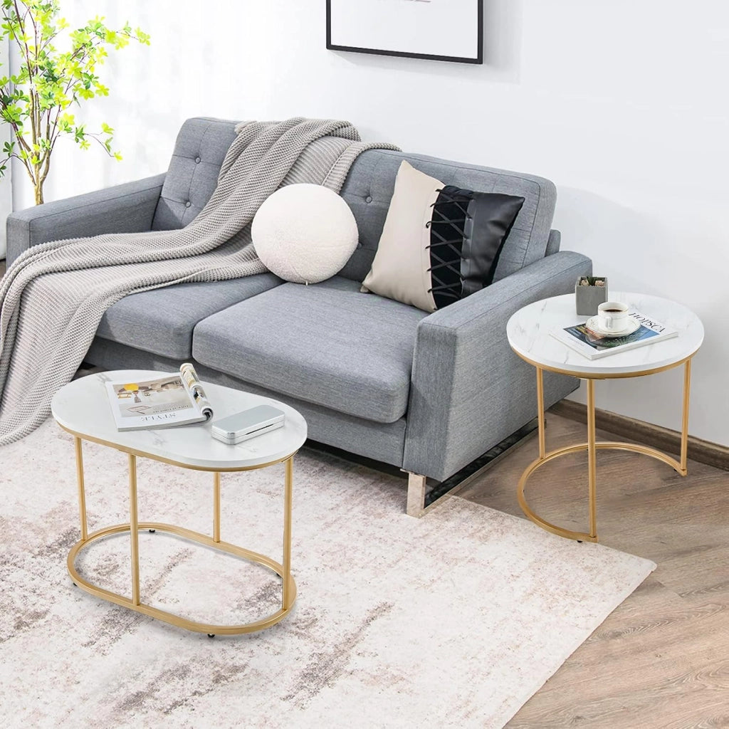 Set di 2 Tavolini da Salotto in Marmorizzato Oro, Tavolino da Divano, Tavolino da Caffè dal Design Moderno, Comodino, Telaio in Metallo Dorato