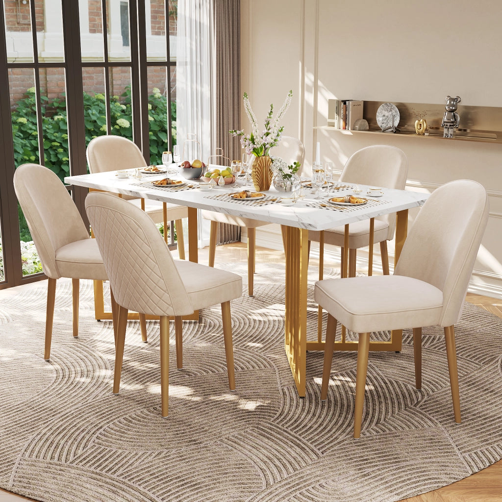 Sedie da sala da pranzo in velluto con schienale ergonomico, gambe in metallo dorato e piedini antiscivolo beige