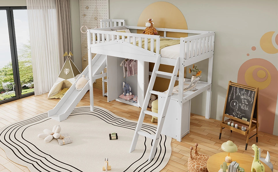 Letto a castello multifunzione con scivolo, scrivania, armadio e ripiani