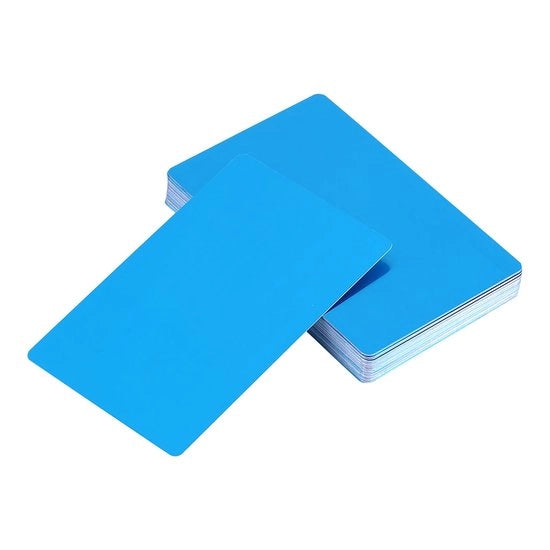 Set di biglietti da visita da 50 pezzi - Biglietti da visita in alluminio - Blanco - Sostenibili e resistenti - Alta qualità - Dimensioni 86 x 54 x 0,22 mm - Biglietti in metallo