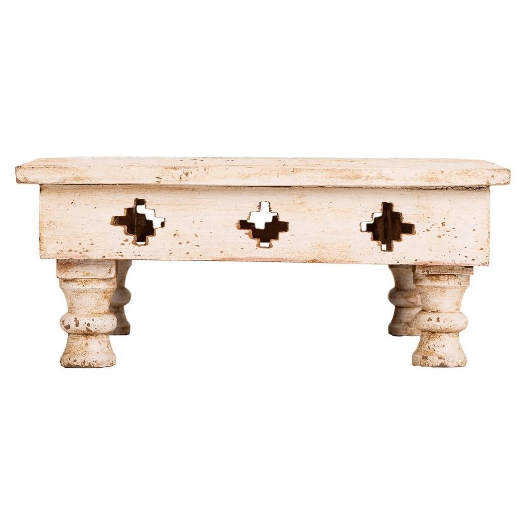 Tavolino in legno intagliato marrone 33x33x14h