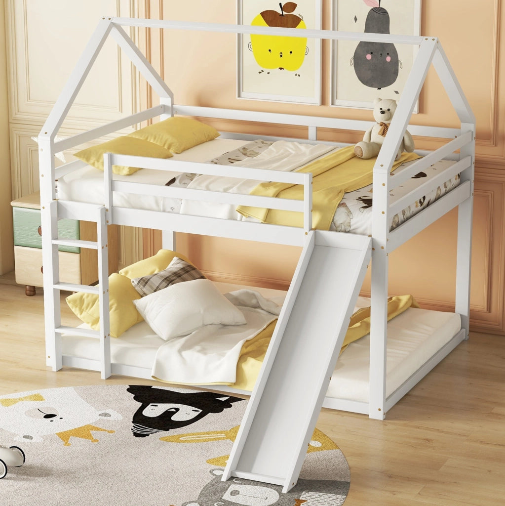 Letto a castello a casetta 140x200 cm con scivolo e scala; pino; bianco