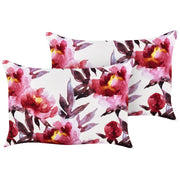 Set di 2 cuscini da giardino in poliestere bianco e rosa con motivo floreale 40 x 60 cm Rettangolare Moderno per esterni Resistente all'acqua