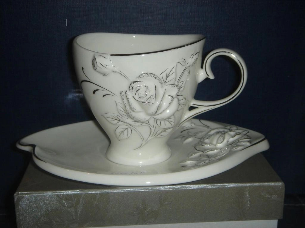 Tazzina Tazza filo argento con piattino in porcellana
