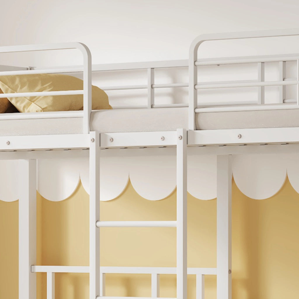 LETTO a castello triplo 90x200 cm in metallo bianco con scala e tavolino