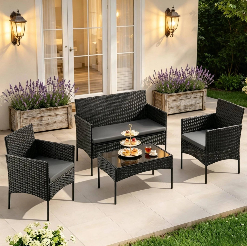 Set mobili da giardino per 4 persone in rattan PE nero; con tavolino in vetro temperato 71 cm