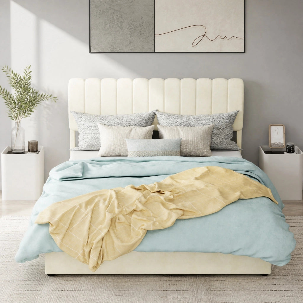 Letto moderno per materasso 140 × 200 cm in tessuto beige; struttura per camera da letto
