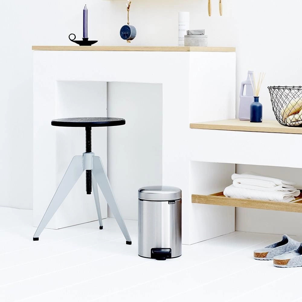 Brabantia 112164 NewIcon Pattumiera a Pedale 3 L Acciaio Satinato Antimpronta Chiusura Ammortizzata Silenziosa Secchio Interno Rimovibile colore Acciaio Satinato