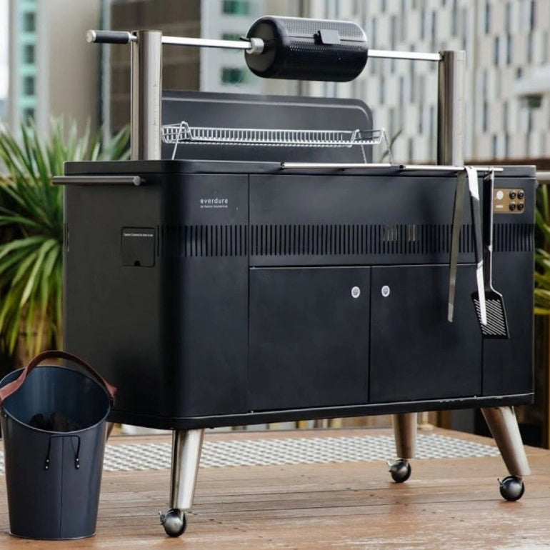 Barbecue HUB II™ Griglia a Carbone di Everdure by Heston Blumenthal con Sistema di Girarrosto e Accensione del Carbone