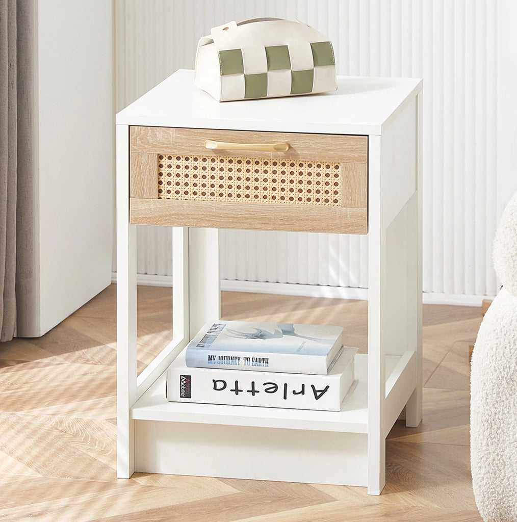 Comodino moderno in rattan bianco con cassetto H55xL40xP40 cm