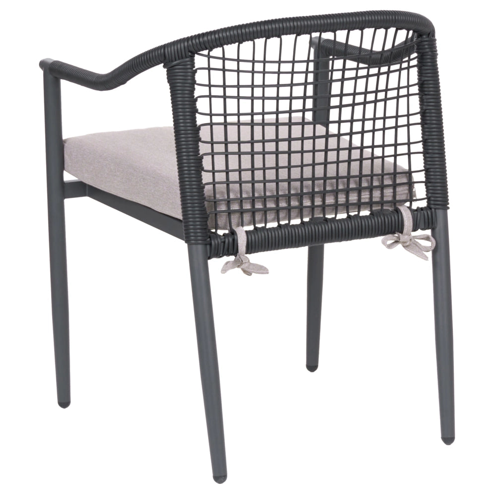 Set di 4 Sedie da Giardino Impilabili in Alluminio Nero e Rattan PE con Cuscini Beige per Esterni