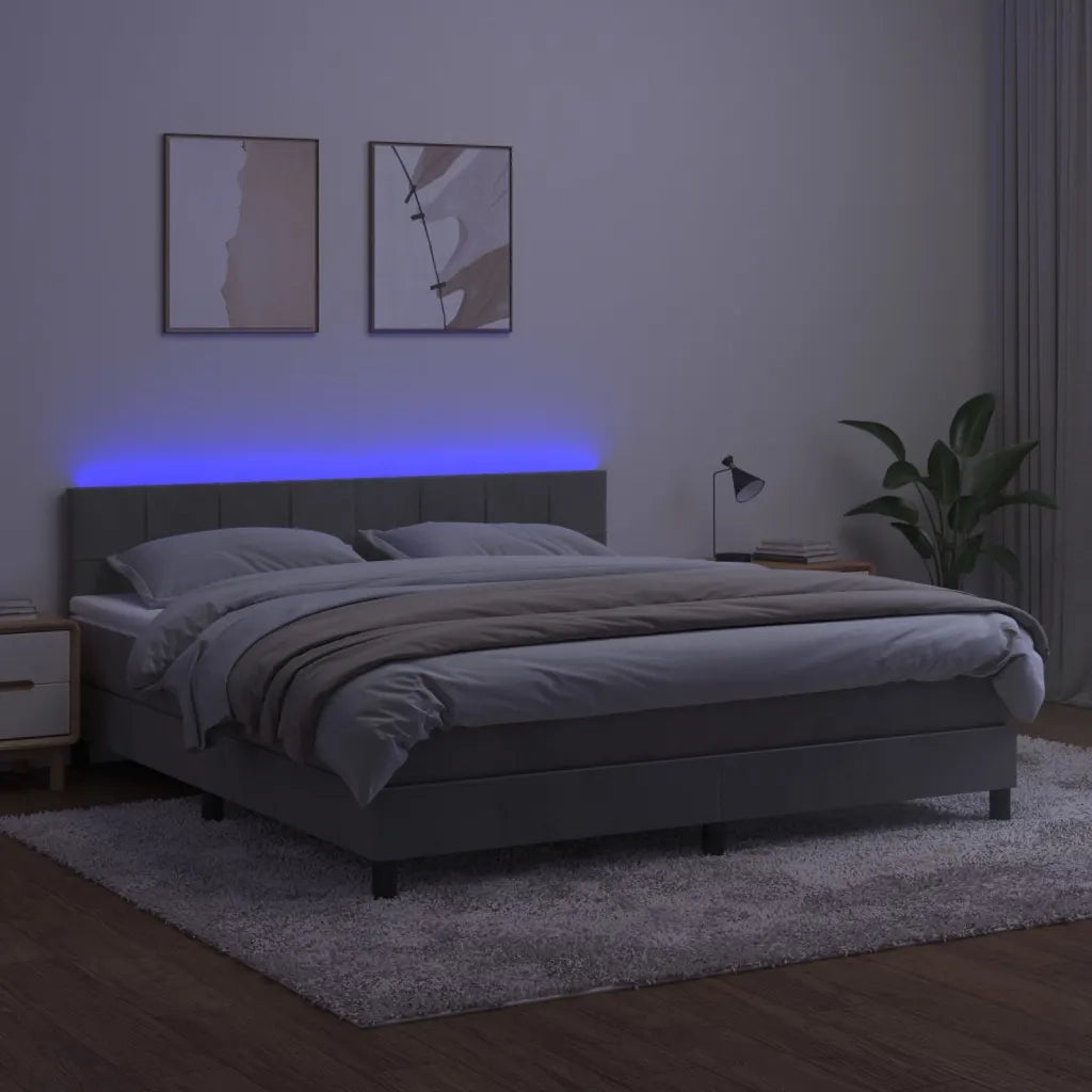 Letto a Molle con Materasso e LED Grigio Chiaro 180x200 cm Velluto 3134417
