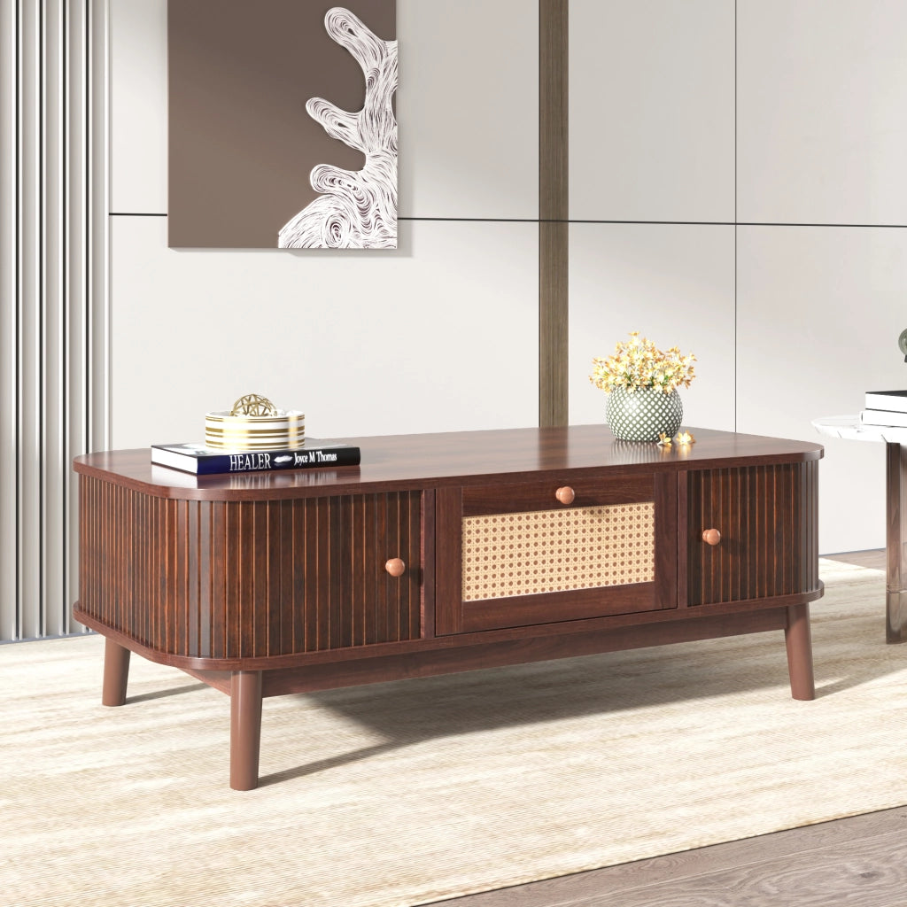 Tavolino da Caffè con 2 Cassetti e 2 Ante Scorrevoli; Rattan; Stile Country; in MDF; Naturale; 110×55×38;5 cm