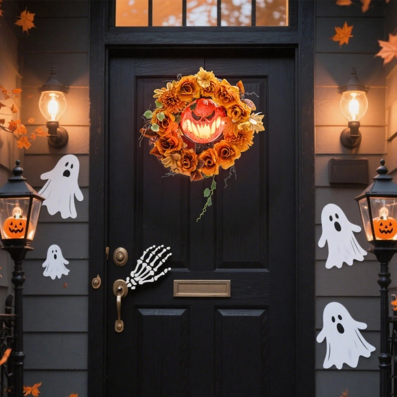 Ghirlanda di Halloween, design spettrale con zucche, foglie autunnali, effetti di luce, plastica