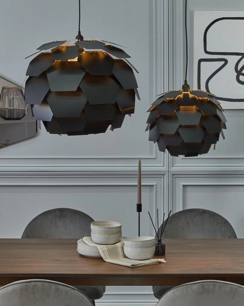 Lampadario Lampada a Sospensione con paralume in plastica nera a forma di pigna