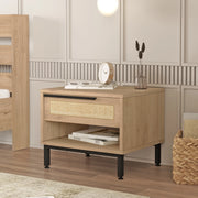 Comodino Kvænangen con Cassetto e Scomparto Aperto - Effetto Rovere / Rattan [en.casa]