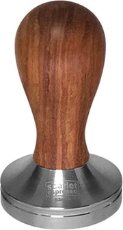 Tamponatore per barista "Classico"; con impugnatura ergonomico in legno pregiato e base in acciaio inox precisionemente costruita.