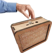 Scatola di risparmio in legno con chiusura a viti - ideale per destinazione di risparmio per bambini - richiede contenuto HTML.