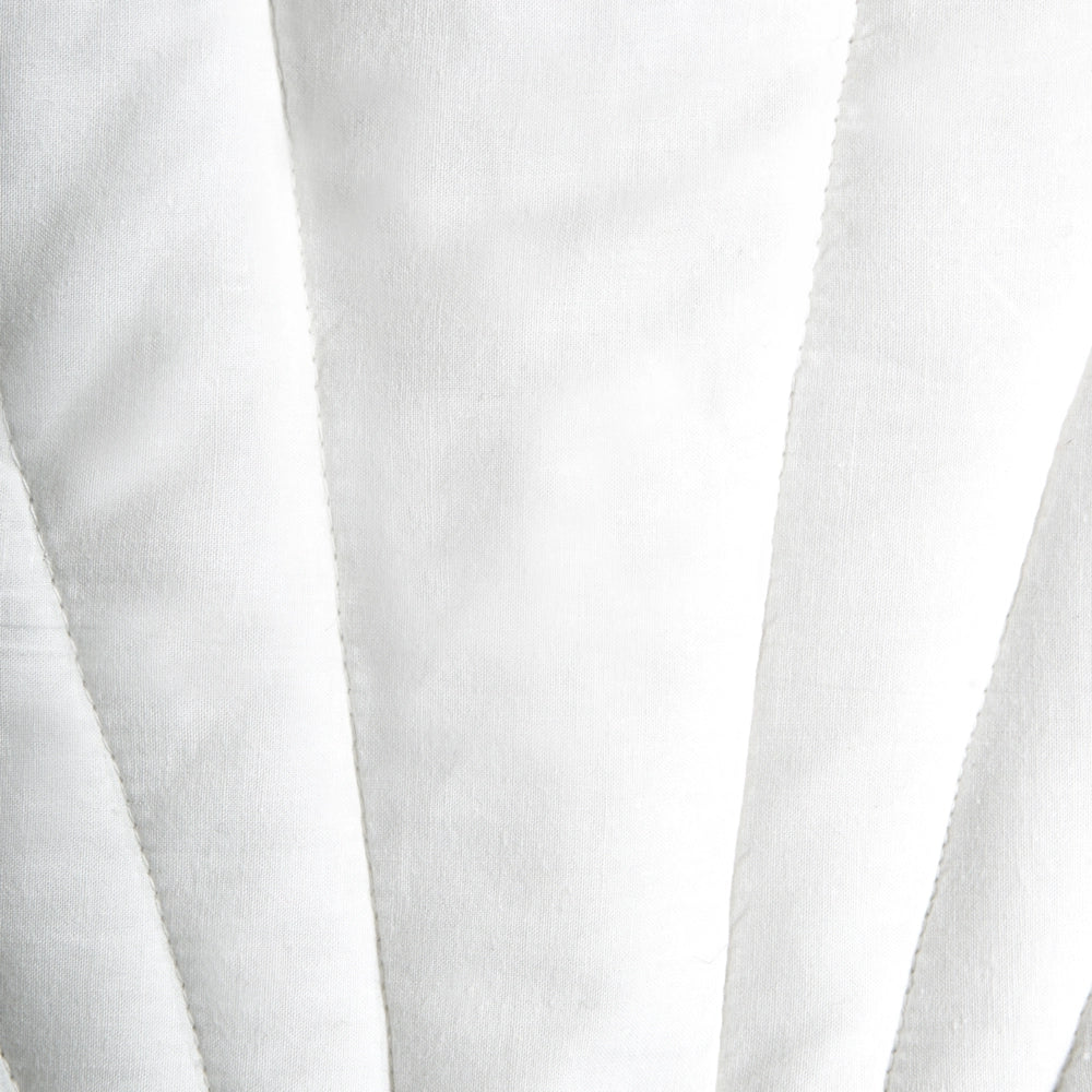 Tappeto da gioco per bambini in cotone bianco a forma di conchiglia trapuntato 110 x 110 cm Accessori per la cameretta dei bambini