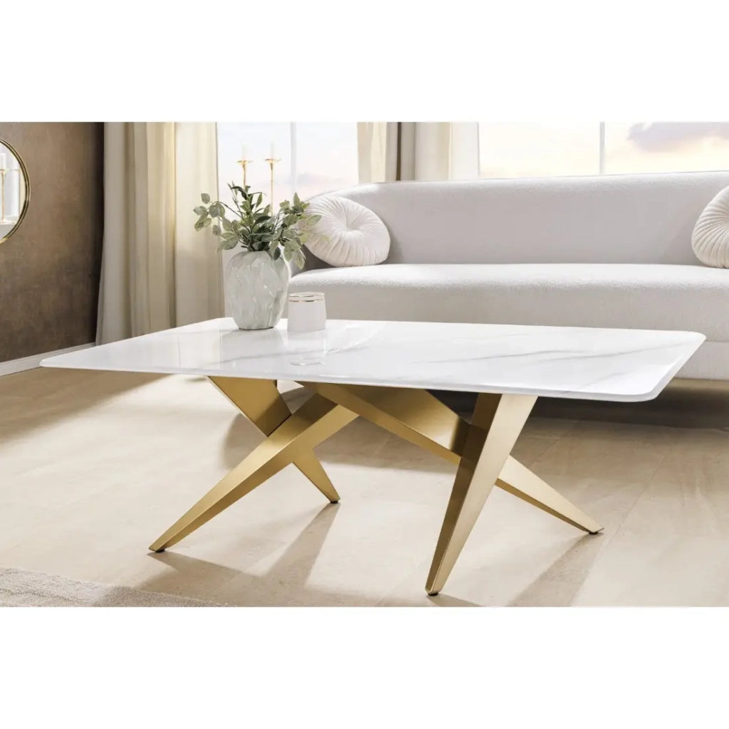 Tavolino AXIS 130 cm effetto marmo bianco con gambe dorate