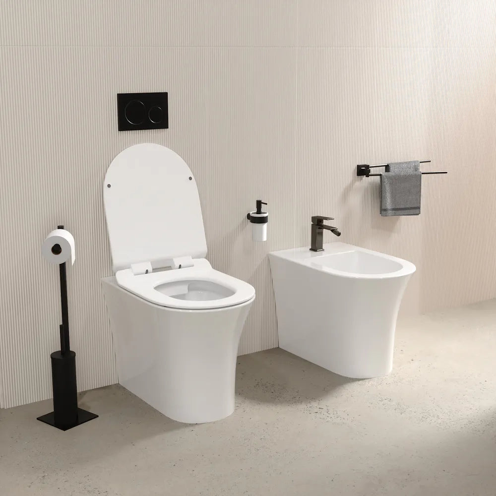 Sanitari filomuro in ceramica rimless  wc e bidet | Sofia