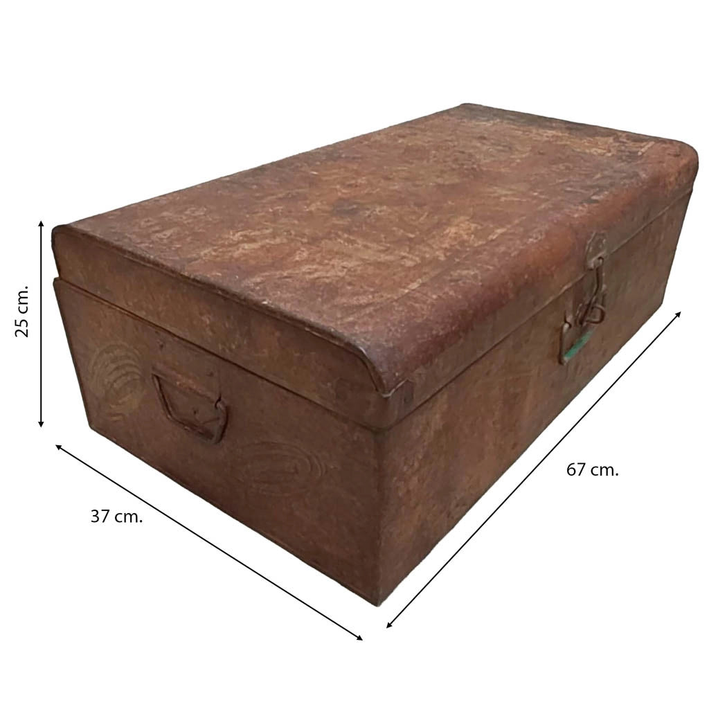 Valigia artigianale in metallo, 67x37x25h cm