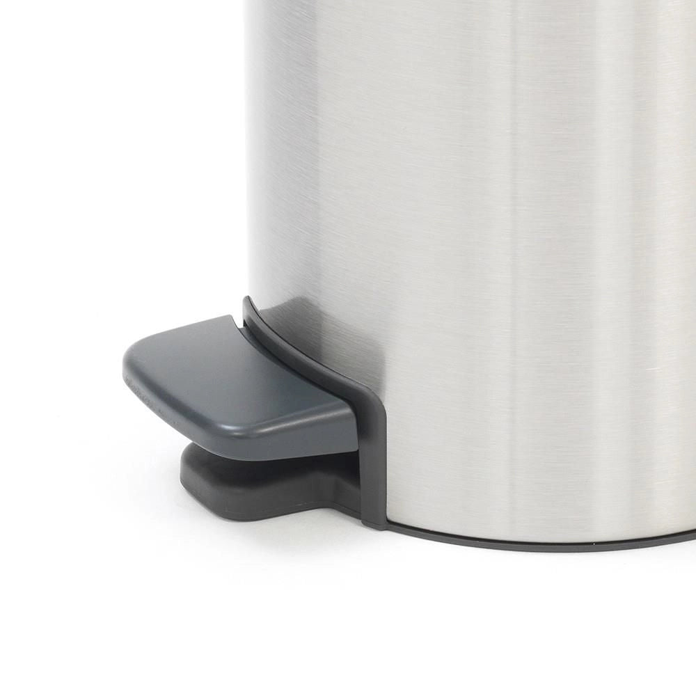 Brabantia 112164 NewIcon Pattumiera a Pedale 3 L Acciaio Satinato Antimpronta Chiusura Ammortizzata Silenziosa Secchio Interno Rimovibile colore Acciaio Satinato